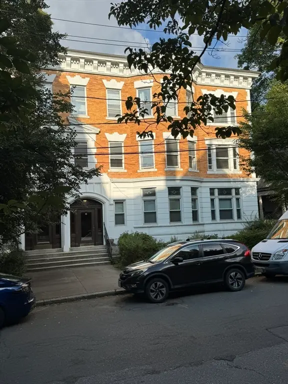 12 Kilsyth Road #3, Brookline, MA 02445