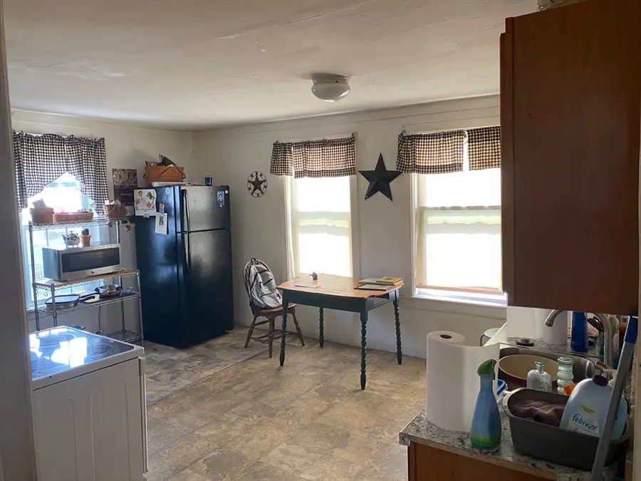 8-10 Highland St, Waltham, MA 02453 - #3
