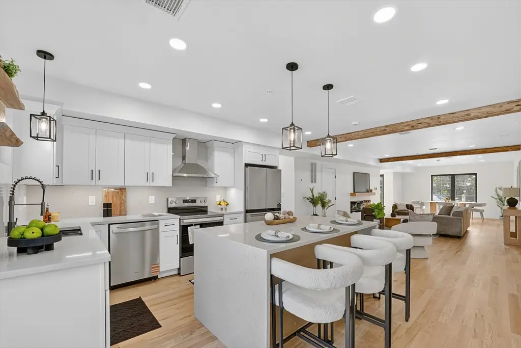 64 Nelson St #1, Boston, MA 02124 - #1