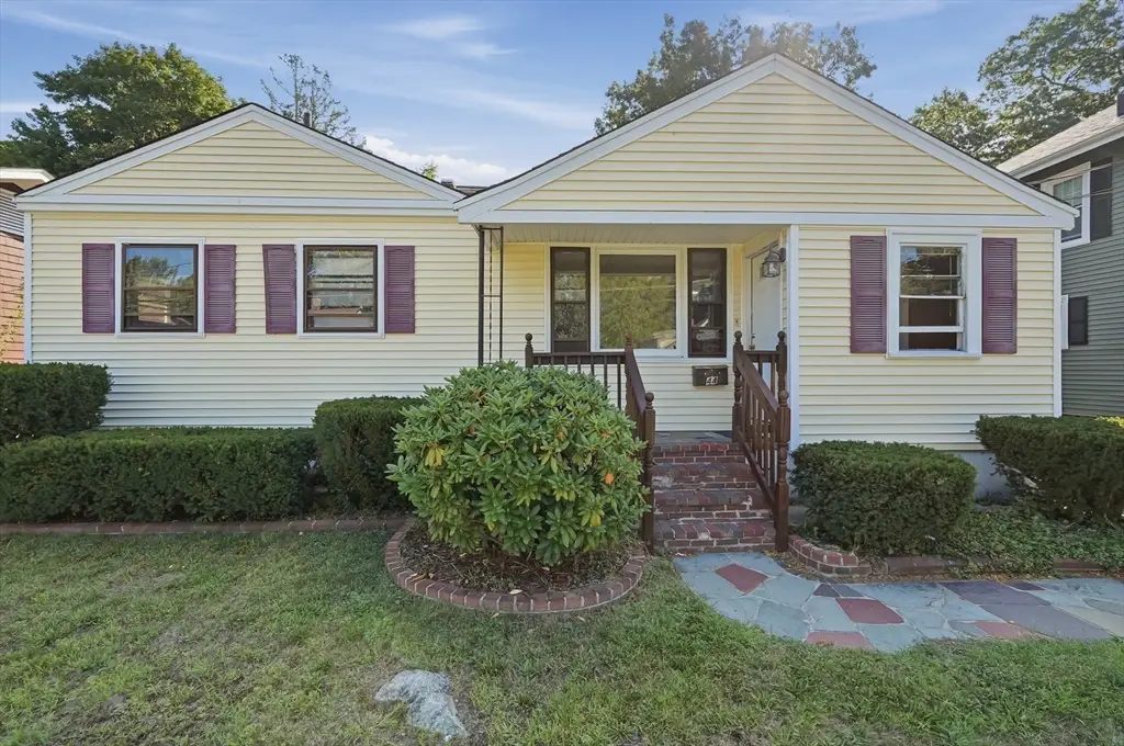 44 Winnifred Rd, Brockton, MA 02301 - #1