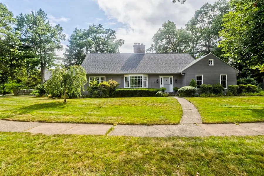 7 Woodland Rd, Westfield, MA 01085 - #2