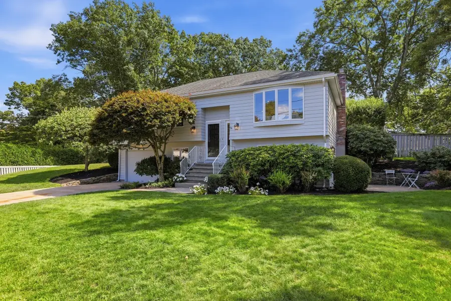 14 Eugene Road, Burlington, MA 01803 - #2