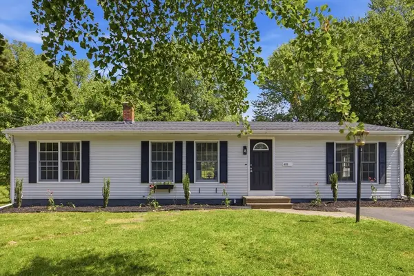 48 Westbrook Rd, South Hadley, MA 01075