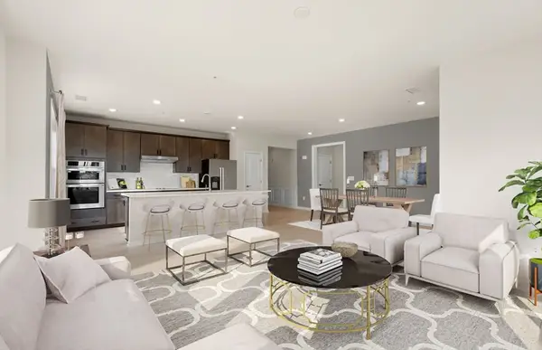 8 Peters Farm Way #106, Westborough, MA 01581