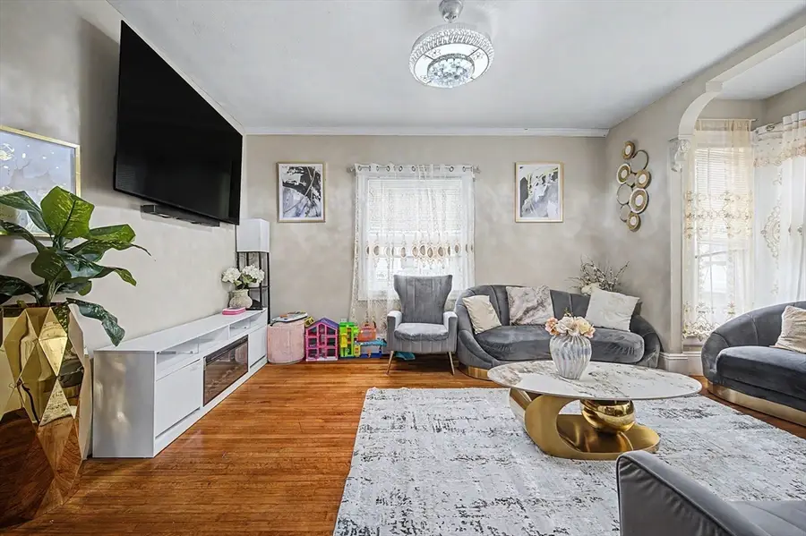 30 Riverview St, Brockton, MA 02302 - #3