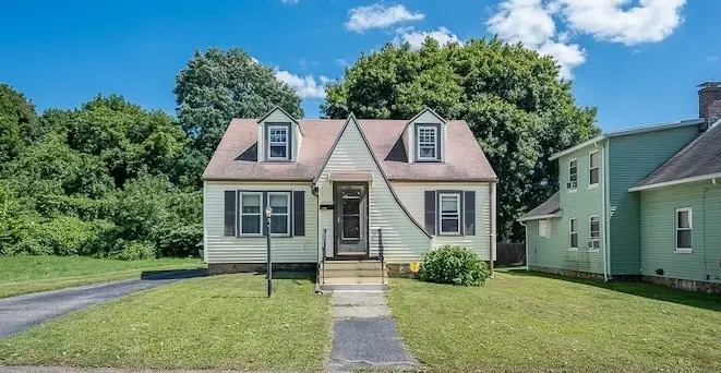 4 Grammont Rd, Worcester, MA 01607 - #1