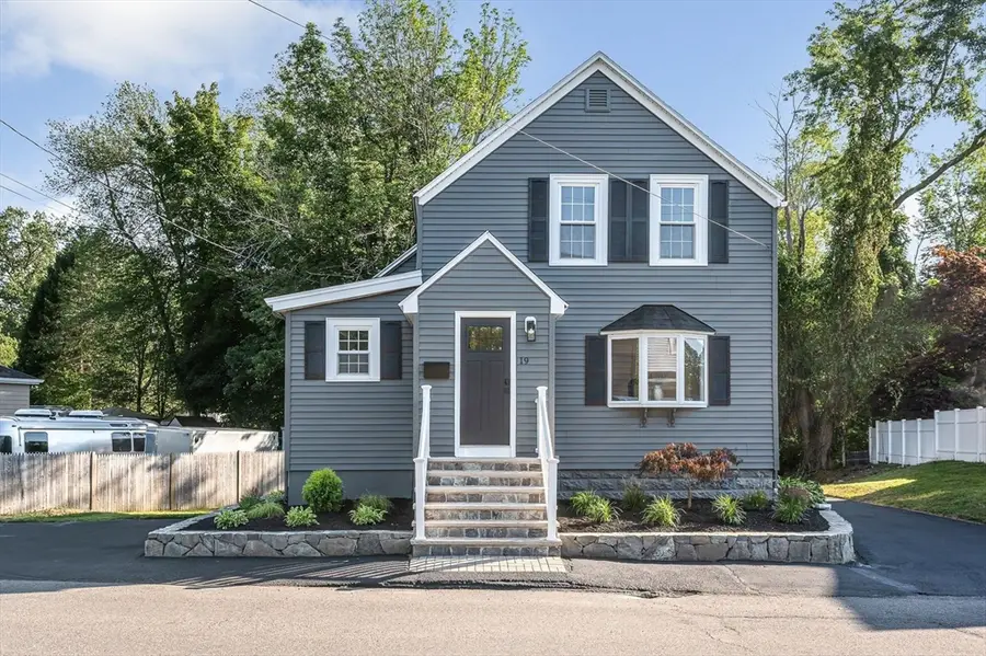 19 Butler Ave, Wakefield, MA 01880 - #2