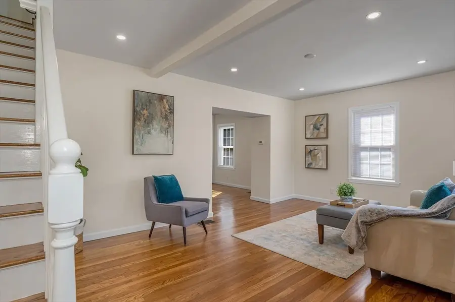 19 Butler Ave, Wakefield, MA 01880 - #3
