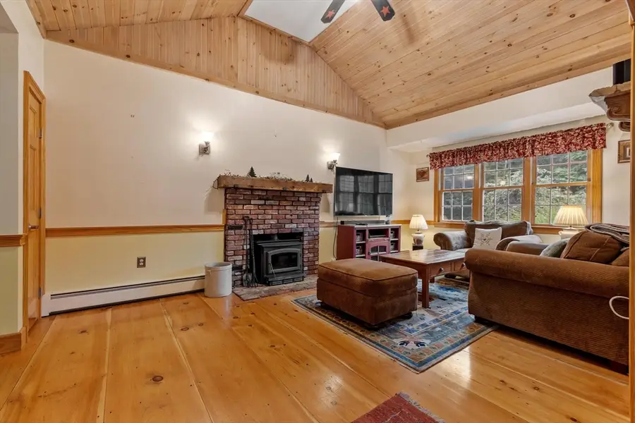 17 June Street, Pepperell, MA 01463 - #2