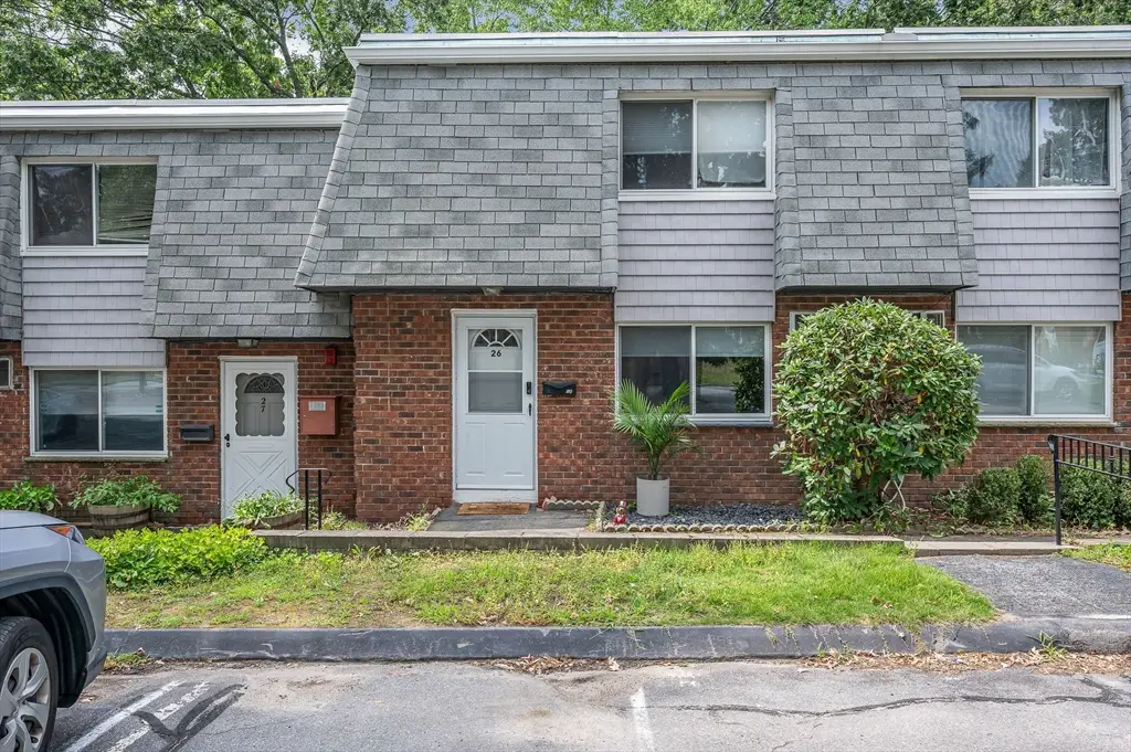 141 Thissell Ave #26, Dracut, MA 01826 - #1