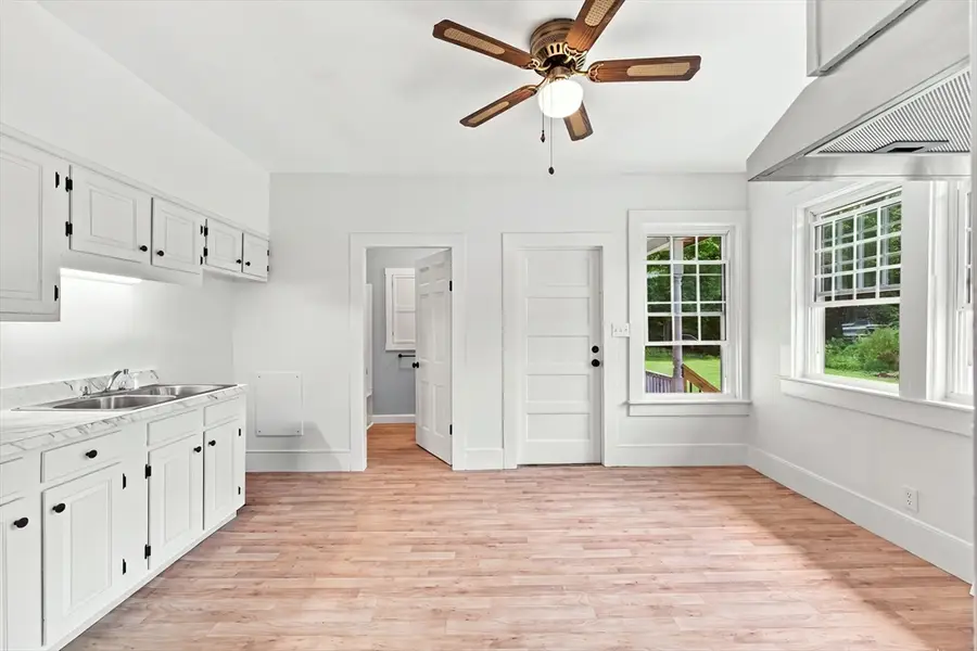 588 Poole St, Ludlow, MA 01056 - #3