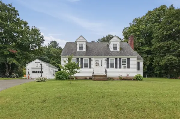 158 Oakham Road, Barre, MA 01005