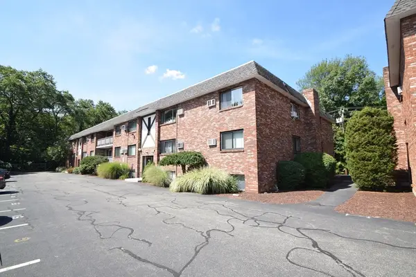 43 Mccormick #52, Stoughton, MA 02368