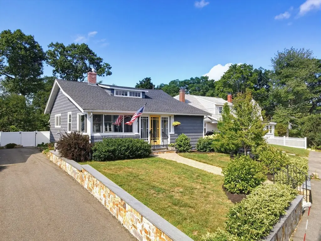 57 Pine Cir, Weymouth, MA 02190 - #1
