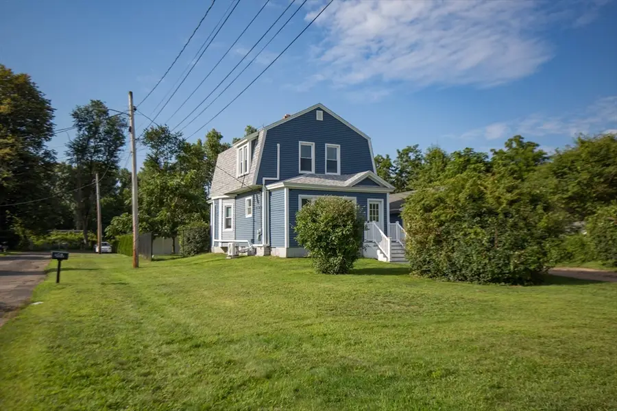 8 Trafton St, Chicopee, MA 01013 - #3