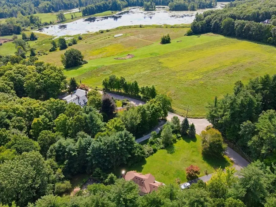 95 Jewett St, Pepperell, MA 01463 - #3