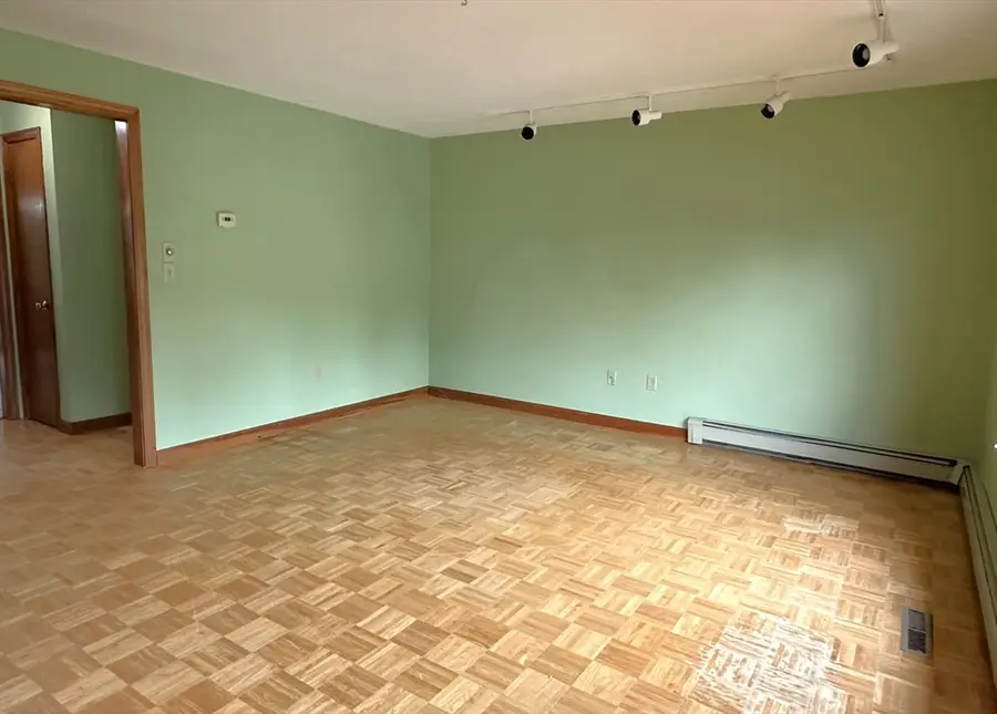 134 Terri Marie Way #6-18, Fall River, MA 02720 - #3