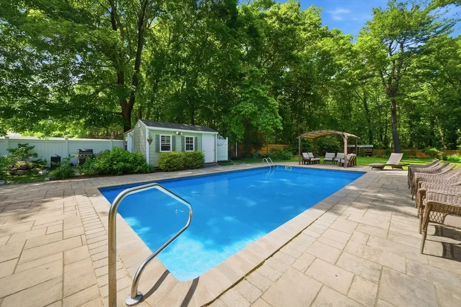 15 High Plain Sts, Sharon, MA 02067 - #3