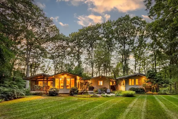 221 Pope Rd, Acton, MA 01720