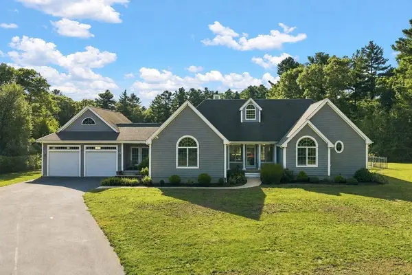 26 Ashlynn Way, Rehoboth, MA 02769