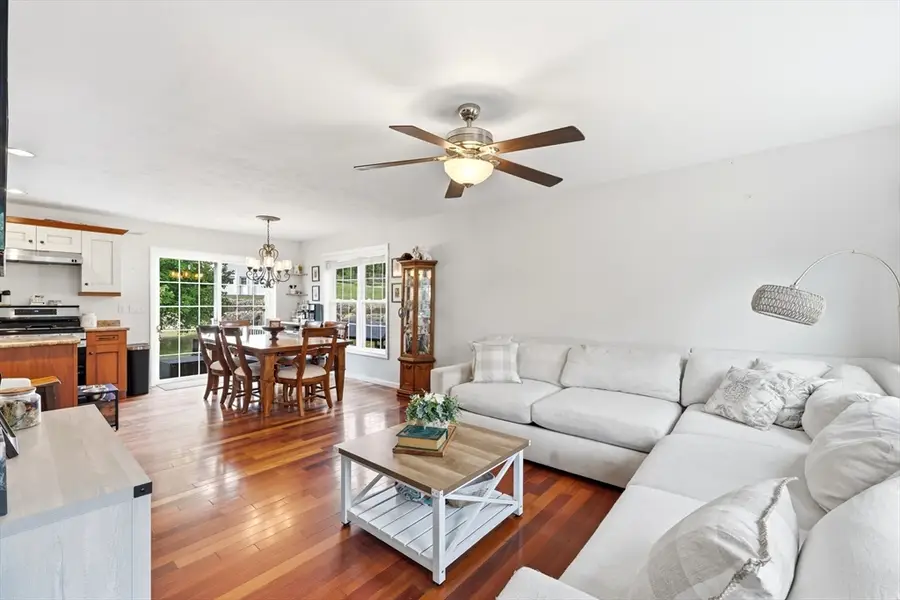 341 Primrose Hill, Dracut, MA 01826 - #3