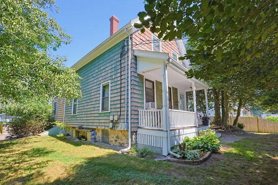 35 Wilson St, Norwood, MA 02062 - #3