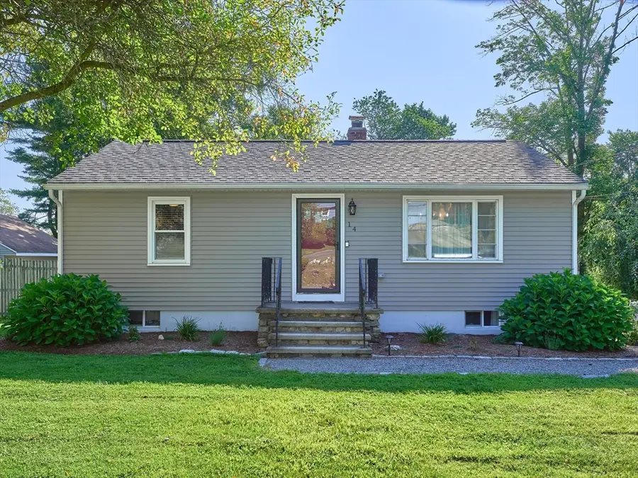 14 Mildred Ave, Millbury, MA 01527 - #2