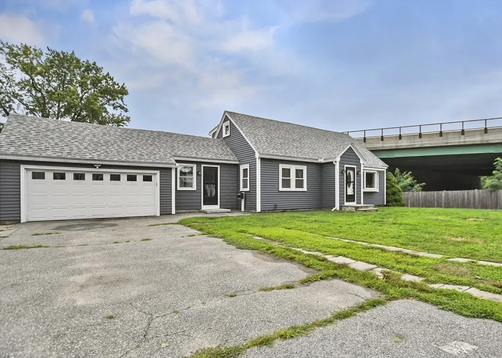1070 Riverside Dr, Methuen, MA 01844 - #1