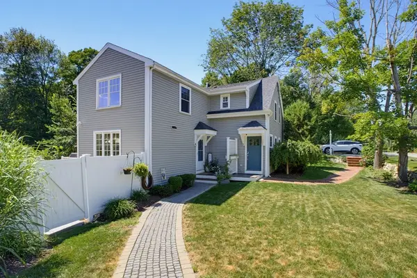 166 Southville Rd #A, Southborough, MA 01772