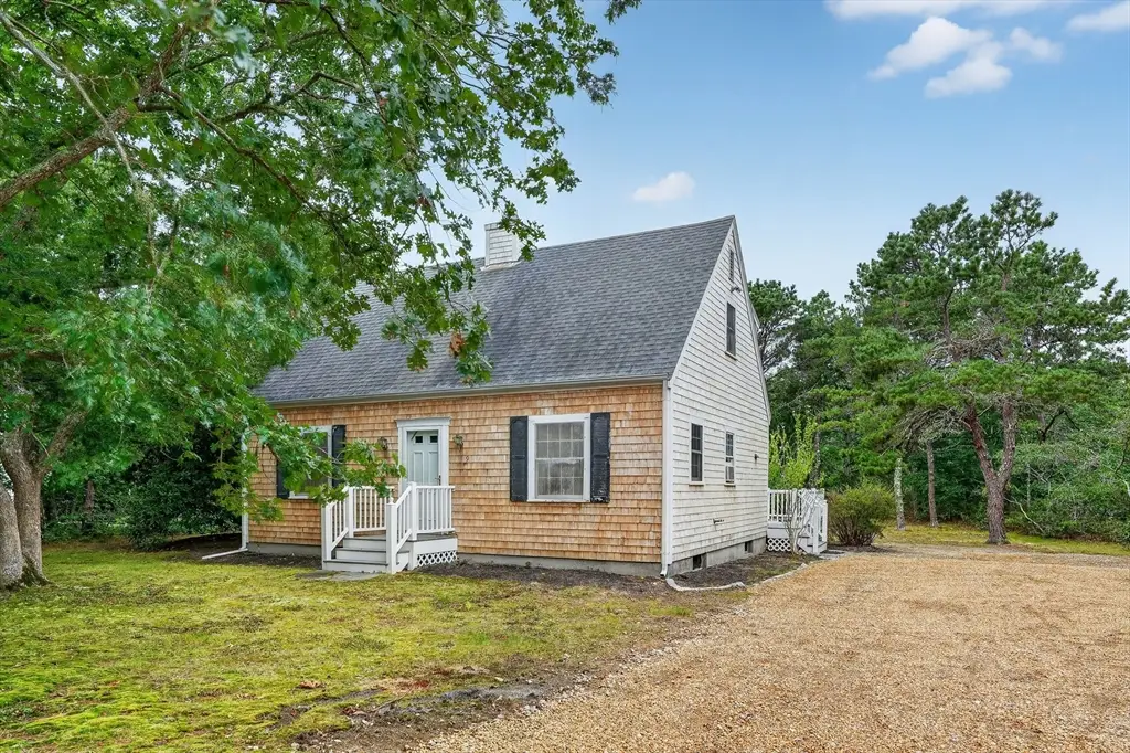 9 Martha's Road, Edgartown, MA 02539 - #1