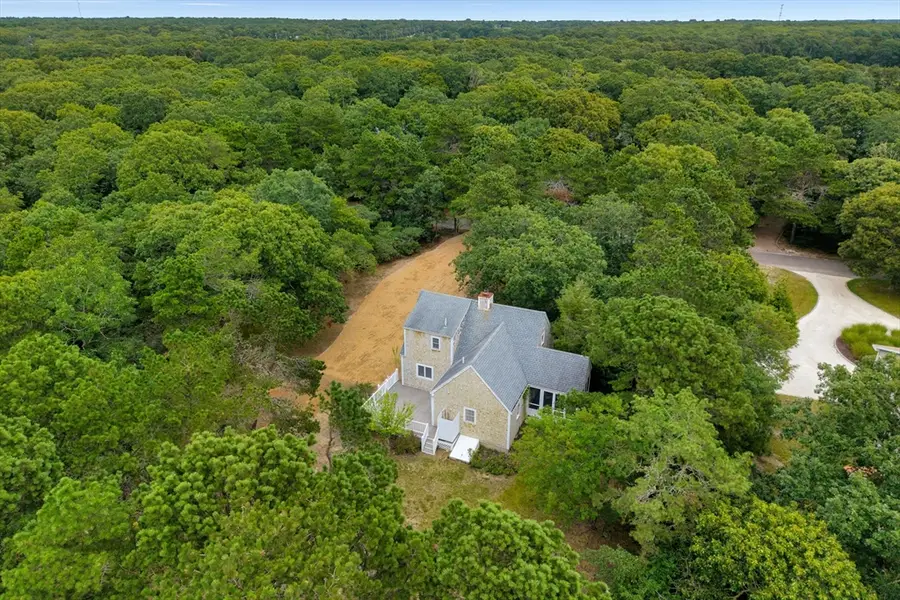 9 Martha's Road, Edgartown, MA 02539 - #2