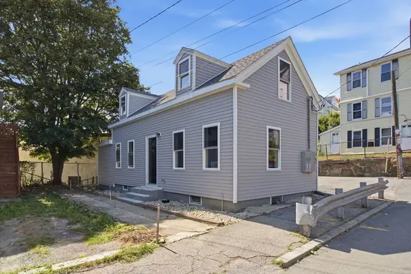 14 Staten St, Gloucester, MA 01930