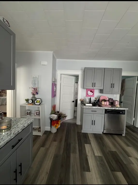 484 Park Ave, Worcester, MA 01610 - #2