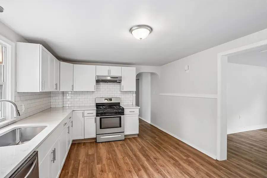 9 Atlantic Ave, North Providence, RI 02904 - #3