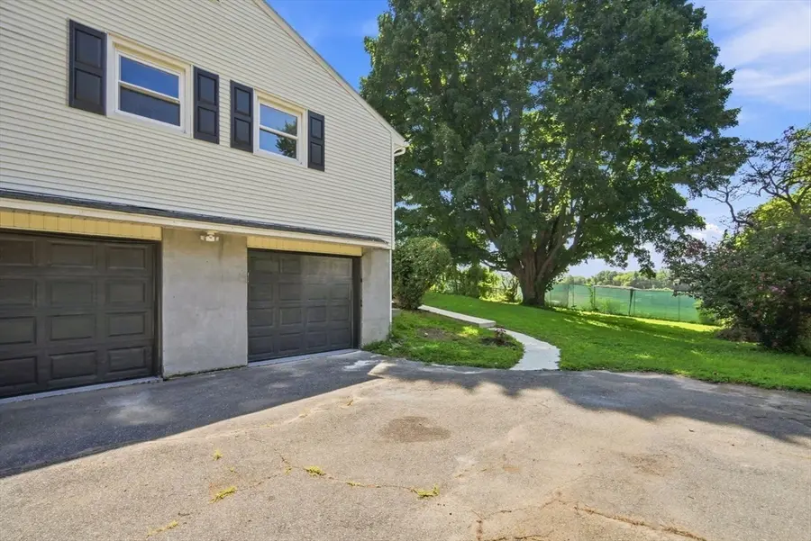 218 Maple St, East Longmeadow, MA 01028 - #2