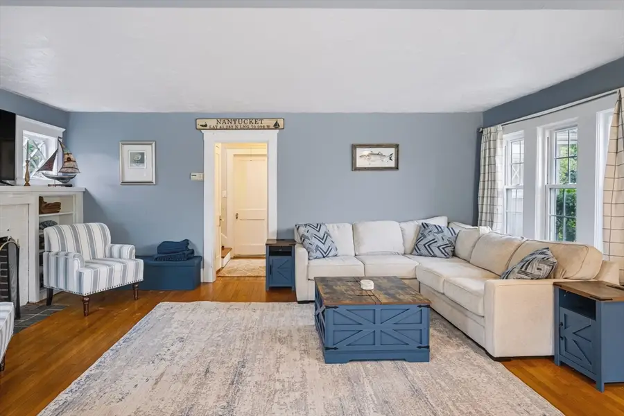 197 N Main St, Sharon, MA 02067 - #3