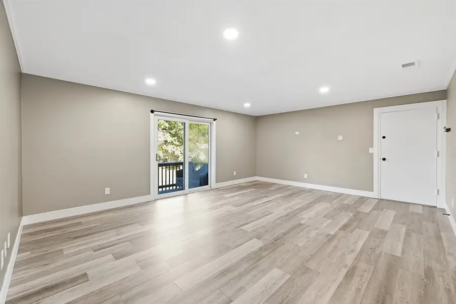 17 Thayer Pond Dr. #17-5, North Oxford, MA 01537 - #3