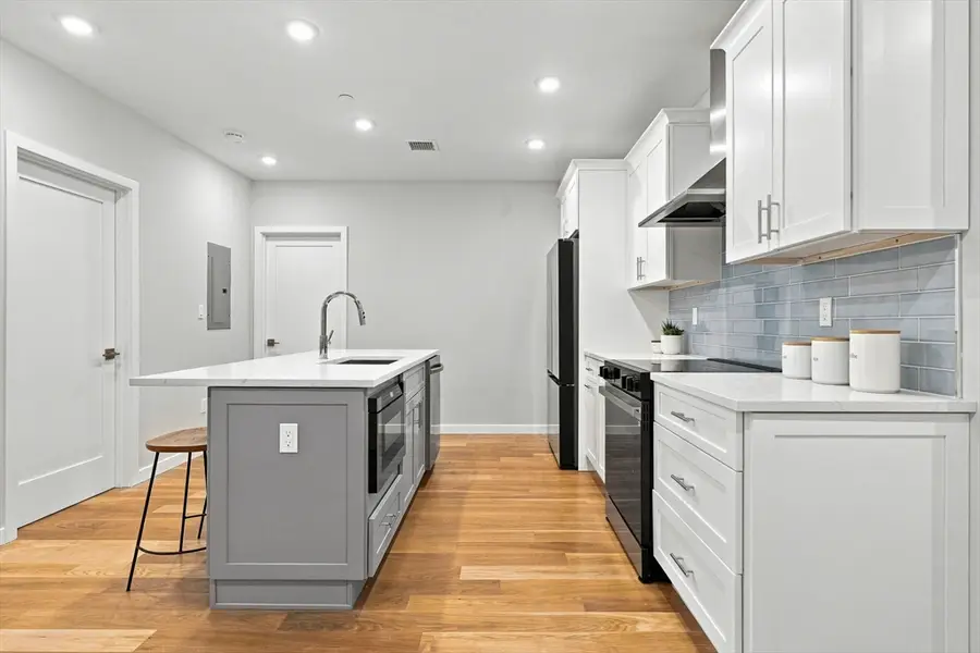 267 Old Colony #206, Boston, MA 02127 - #2