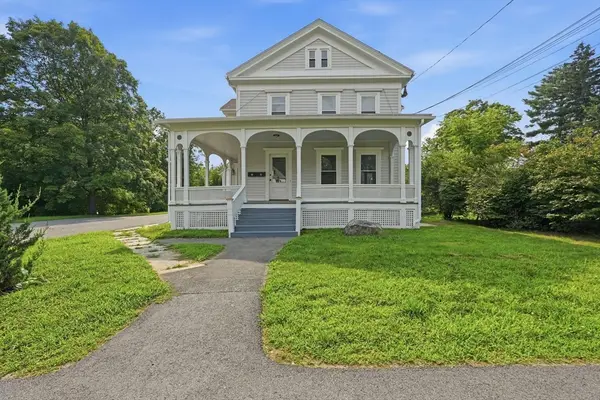 1136 N Pleasant St, Amherst, MA 01002