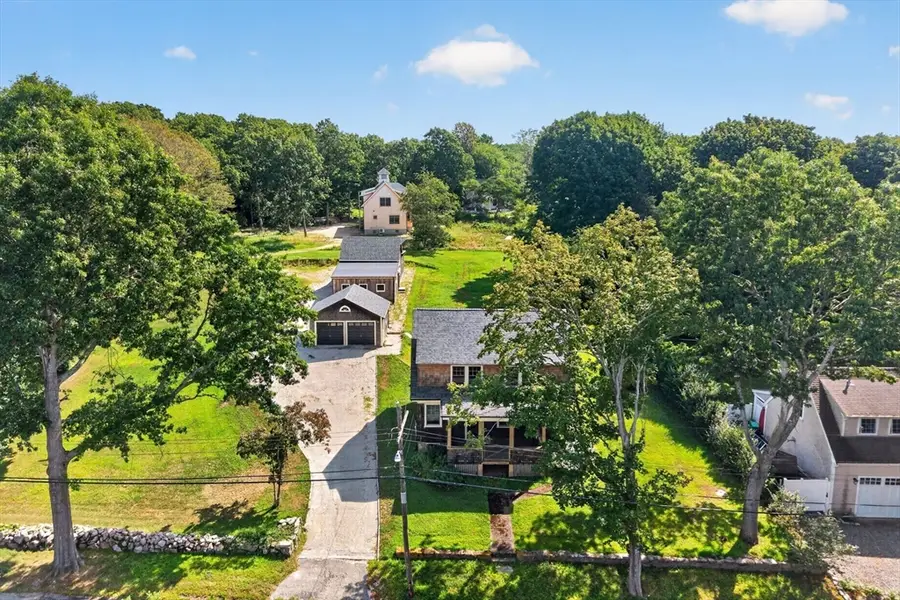 4 Oakland St, Mattapoisett, MA 02739 - #3