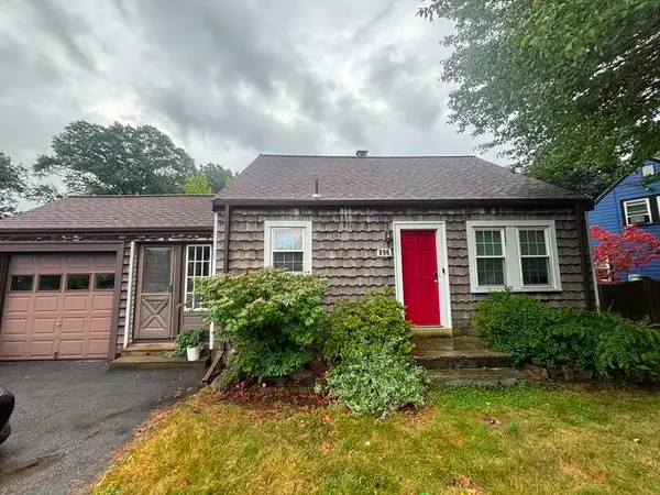 896 East St, Dedham, MA 02026