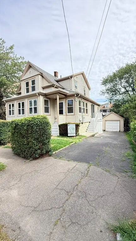 178 Farrington St, Quincy, MA 02170