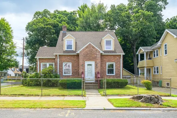 51 David St, Springfield, MA 01104
