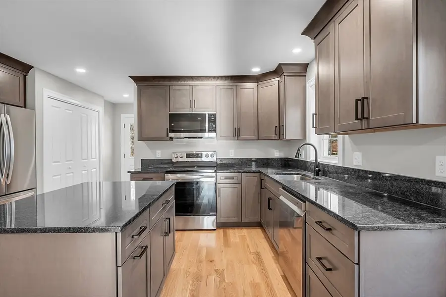 22 New York Street, Worcester, MA 01603 - #3