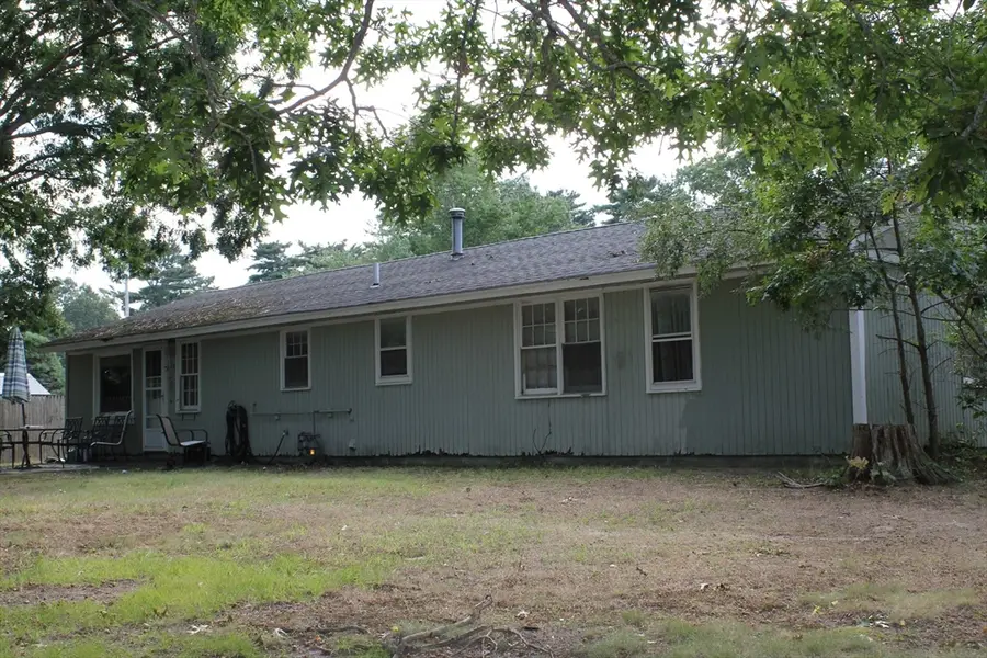 7 Christopher Dr, Wareham, MA 02571 - #3