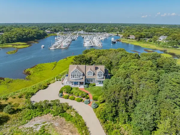 18 Saquatucket Point, Harwich, MA 02646