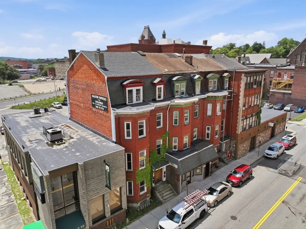 80 Pleasant St, Worcester, MA 01609 - #1