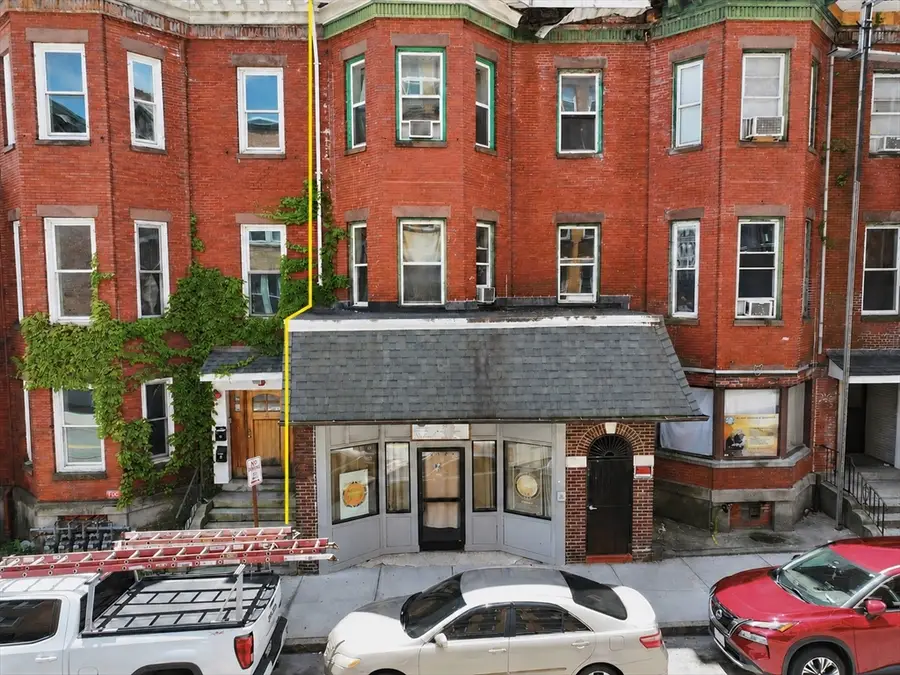 80 Pleasant St, Worcester, MA 01609 - #2