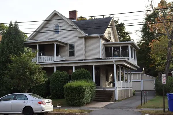 234 Elm St, Northampton, MA 01060