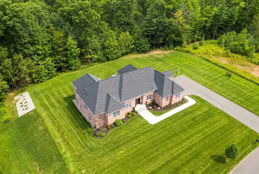 13 Bella Vista Drive, East Longmeadow, MA 01028 - #2